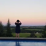 Belle D'hotes Avec Petit Dejeuner Chez Phil Et Isa 3* Nérac