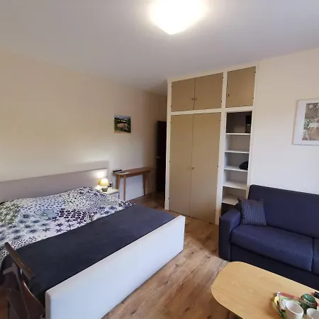 Belle D'hotes Avec Petit Dejeuner Chez Phil Et Isa 3* Nerac