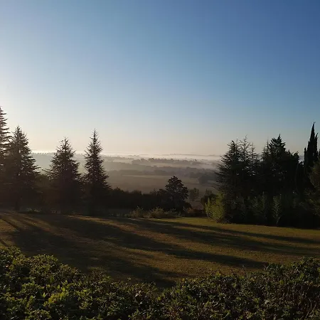 Bed & Breakfast Belle D'hotes Avec Petit Dejeuner Chez Phil Et Isa Nerac