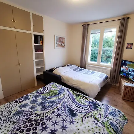 Belle D'hotes Avec Petit Dejeuner Chez Phil Et Isa * Nerac
