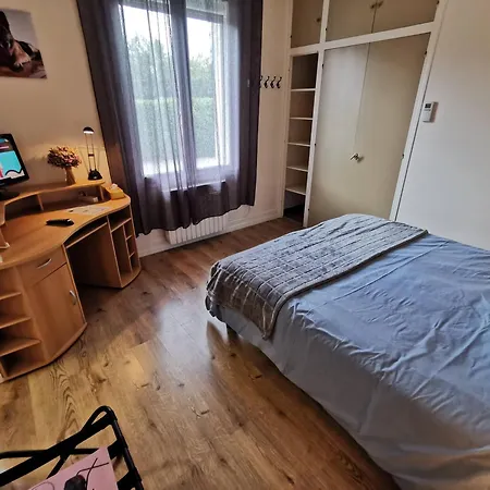 Belle D'hotes Avec Petit Dejeuner Chez Phil Et Isa * Nerac